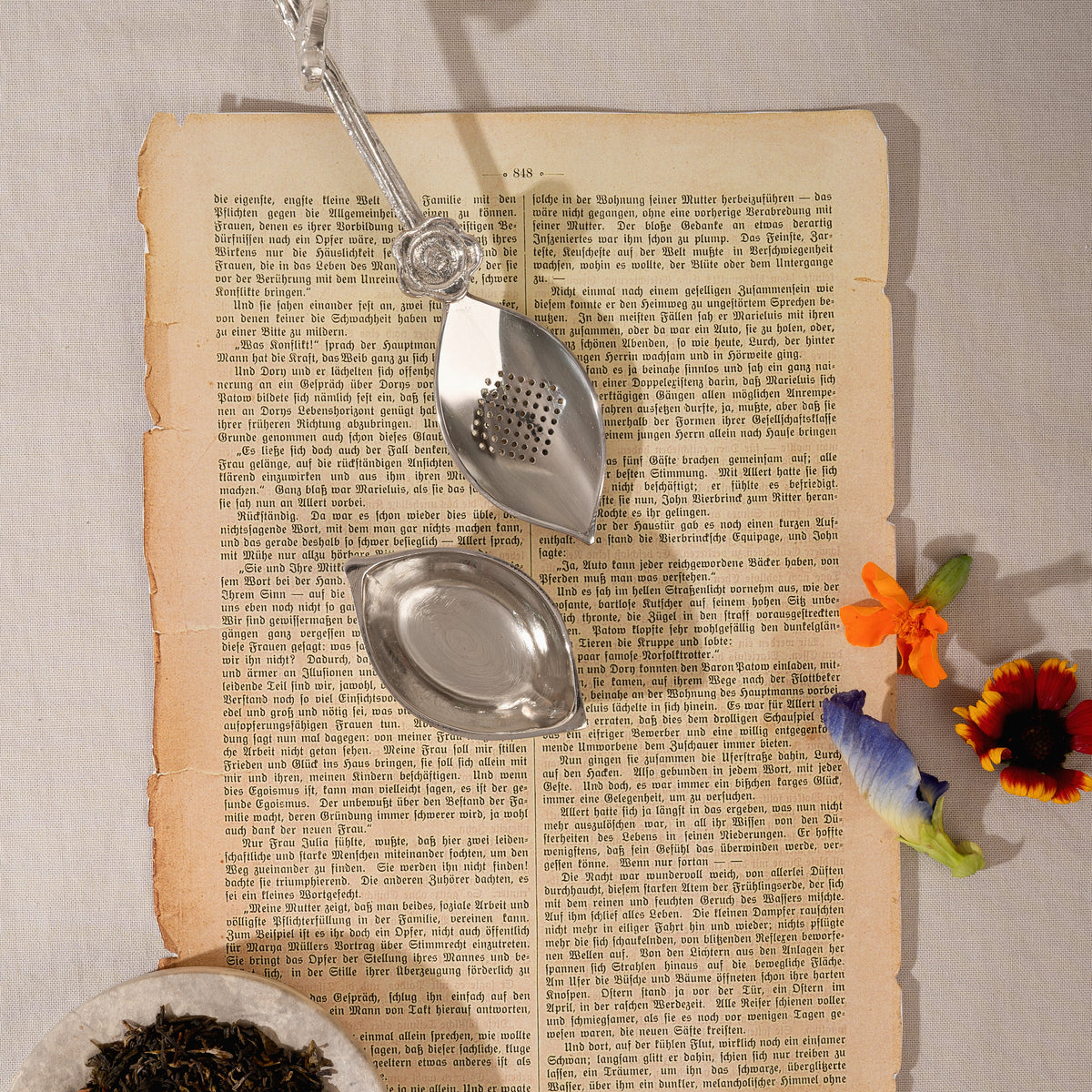 Forest Leaf Strainer