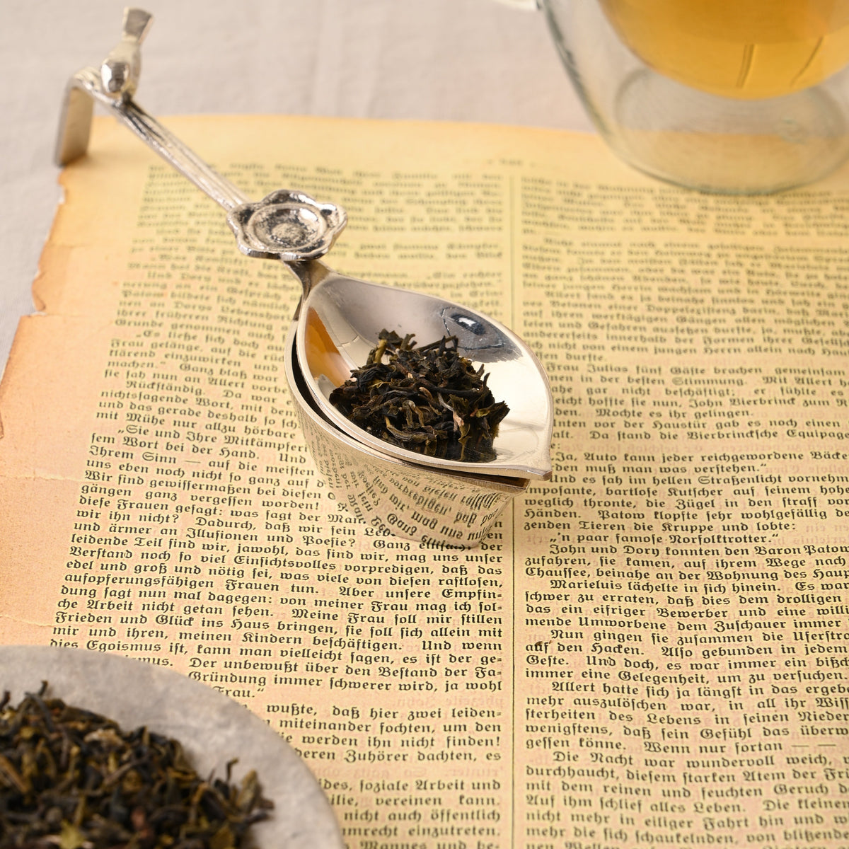 Forest Leaf Strainer