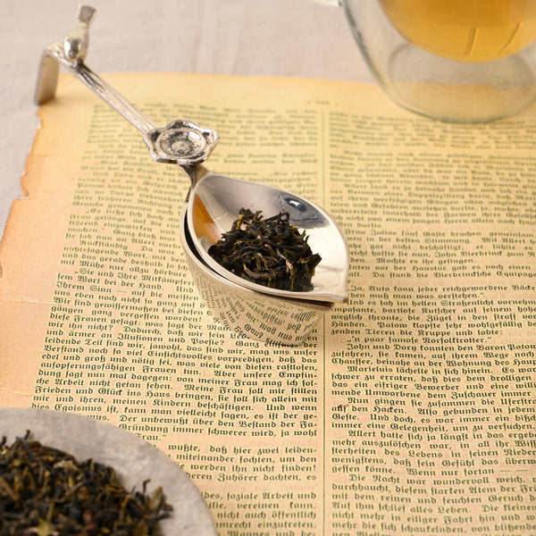 Forest Leaf Strainer