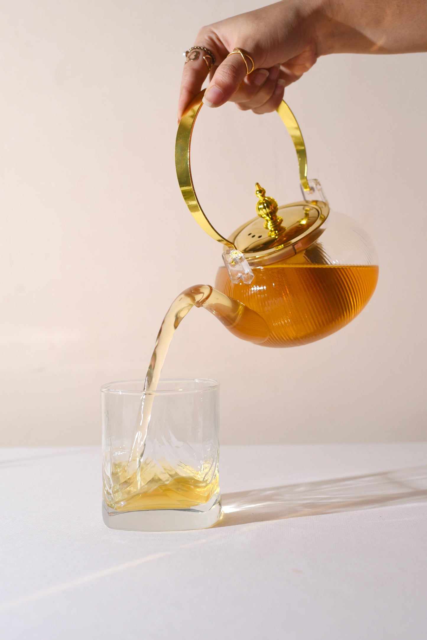 Royal Gold Glass Teapot - MAKAIBARI TEA